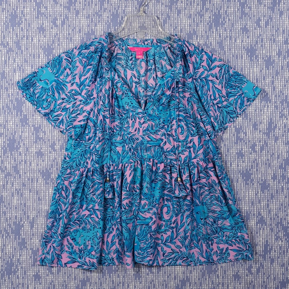 Lilly Pulitzer Short Sleeve Top Blouse Womens Medium Blue‎ Pink V-Neck 008474